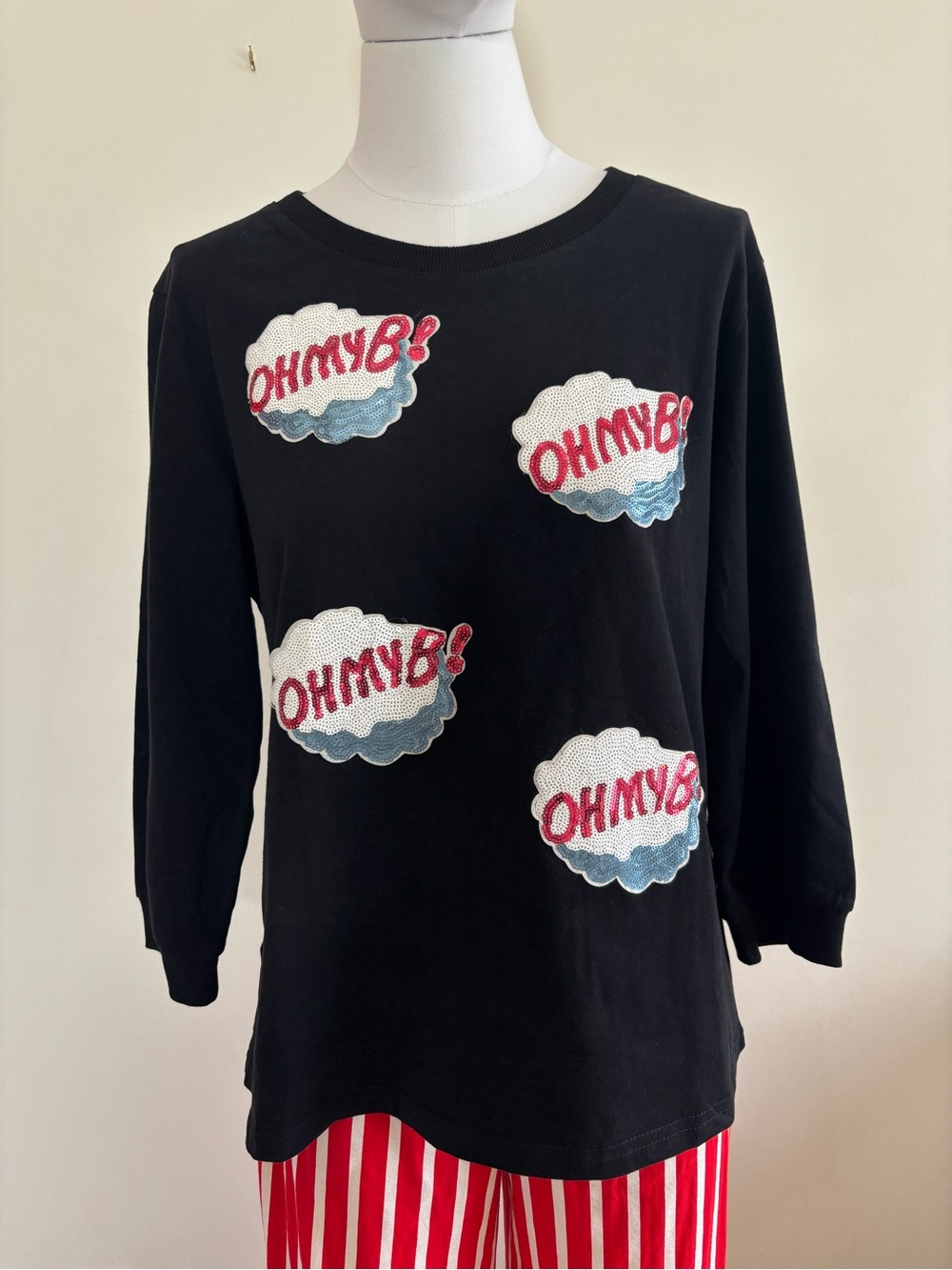Maybe Wang Black Graphic Sweatshirt 3/4 Sleeve Size L